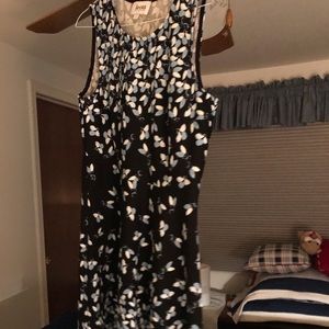 Leota black and blue dress with stretch